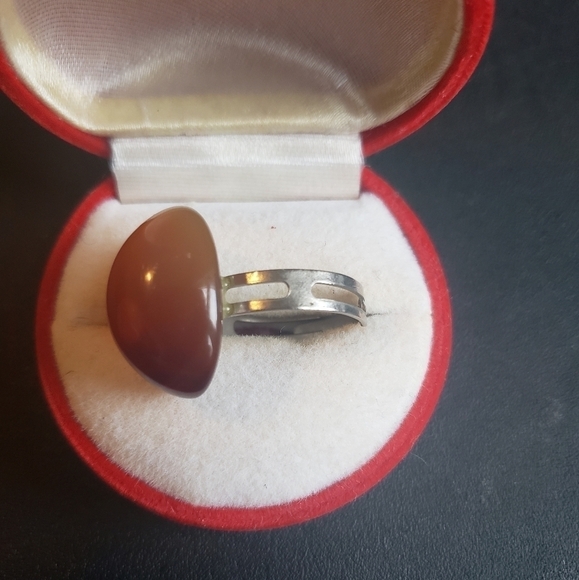 Ring - Picture 4 of 8
